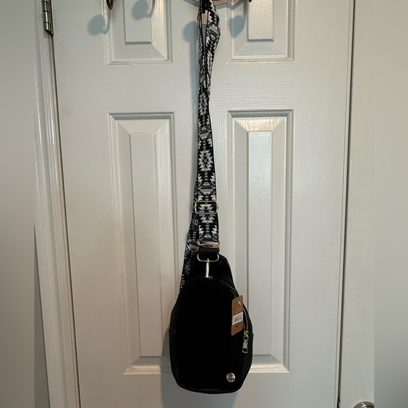 Simply Southern Crossbody bag - Picture 8 of 11